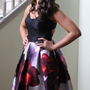 GORGEOUS Monique Lhuillier Floral Ball Gown